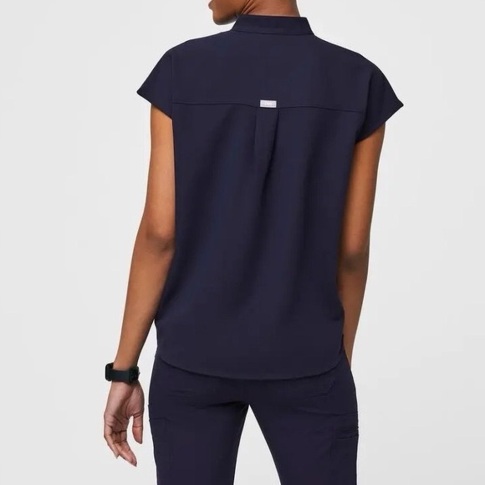 Figs Rafaela Oversized Scrub Top Navy Blue Size XL - Picture 2 of 7